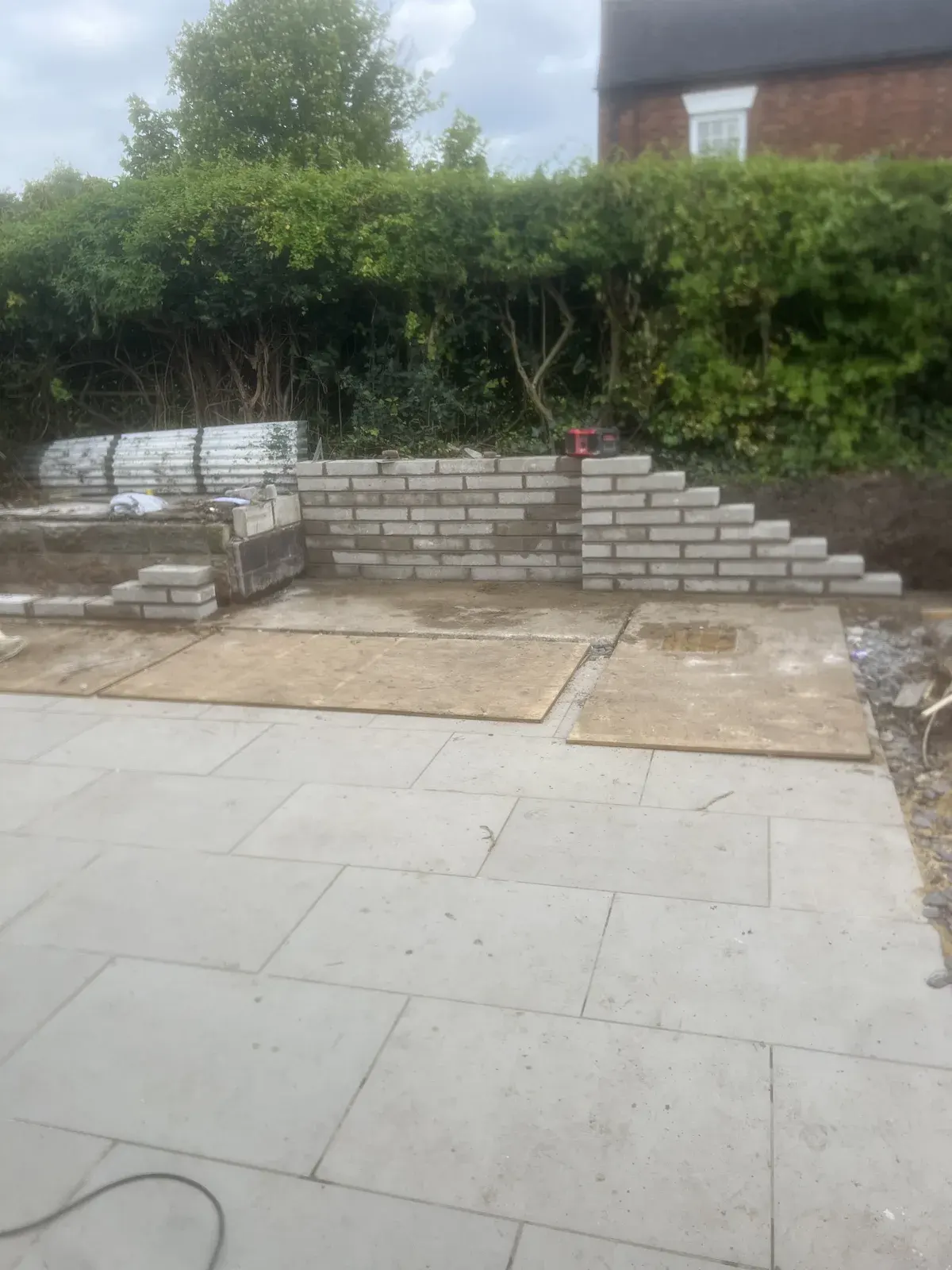 Crewe Retaining Wall — project photograph 1