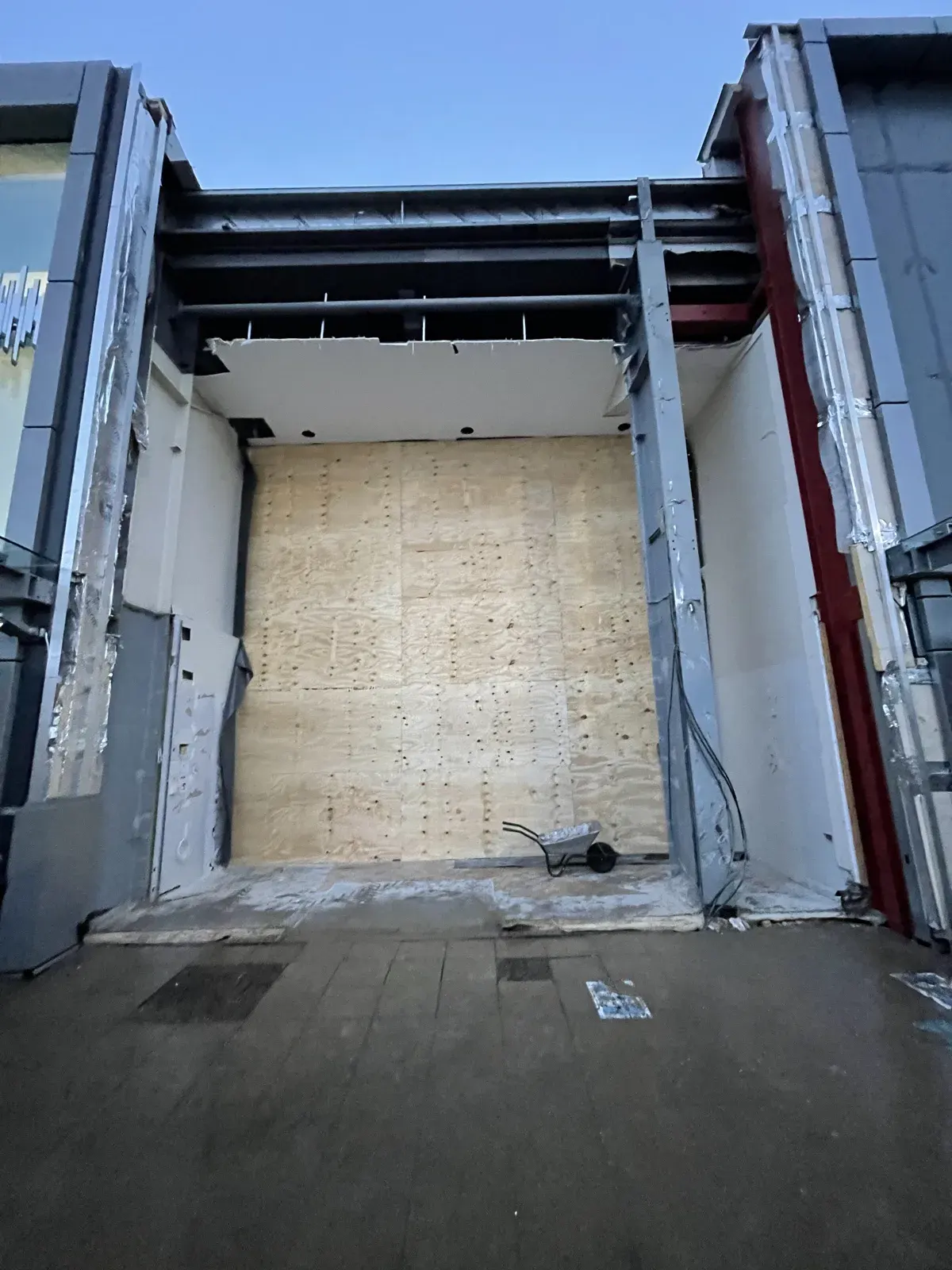 Edinburgh Shop Front Removal — project photograph 4