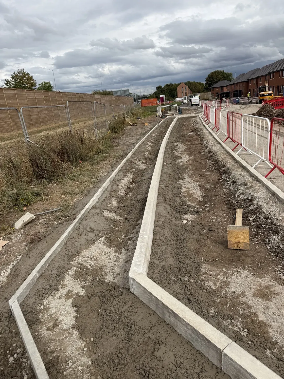Long kerb installation on the Congleton development