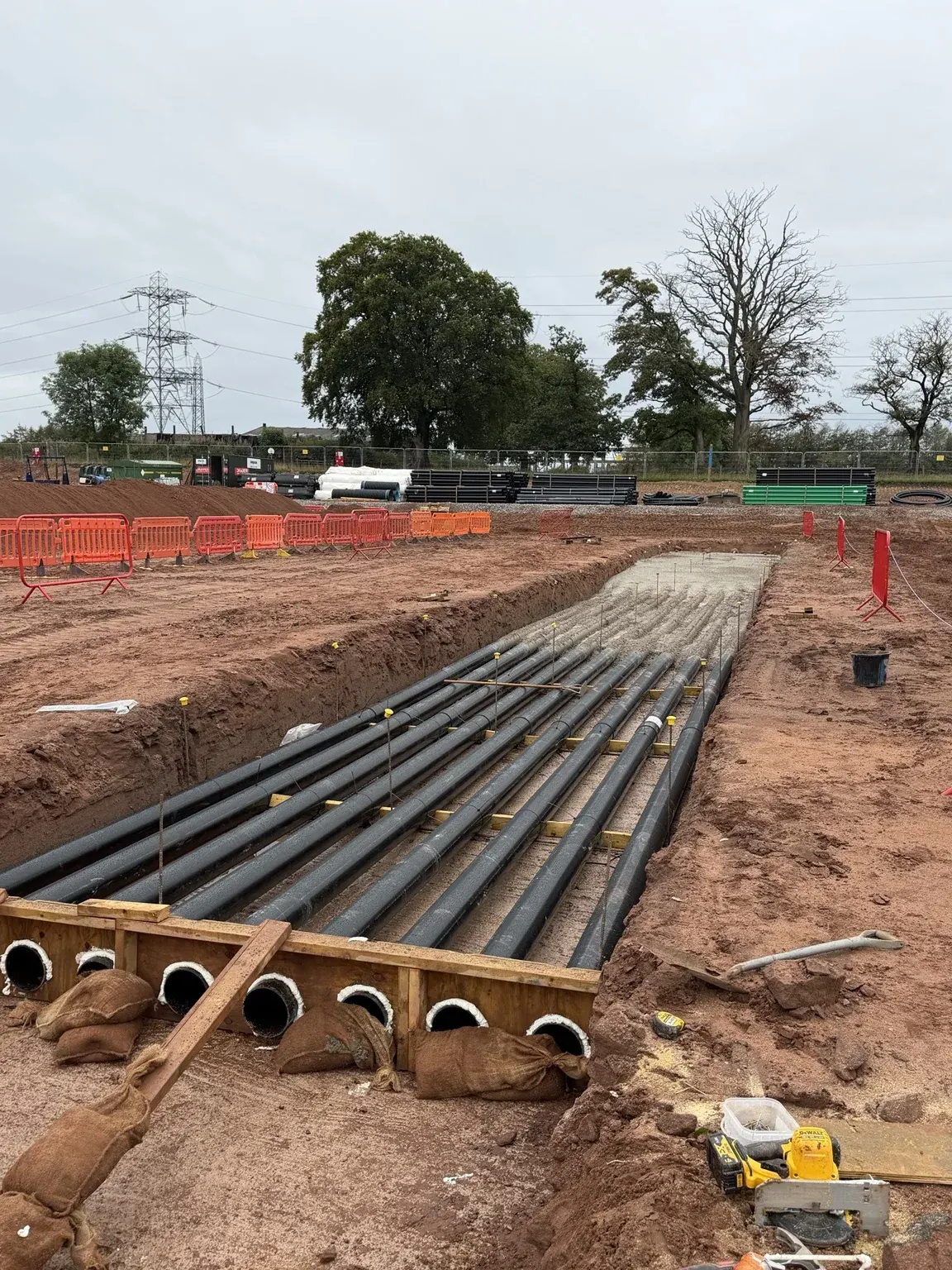 Cable duct arrangement and end shuttering at Bagnall battery energy storage site