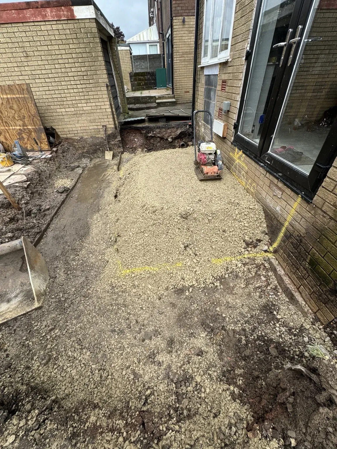 Ground preparation for the raft foundation